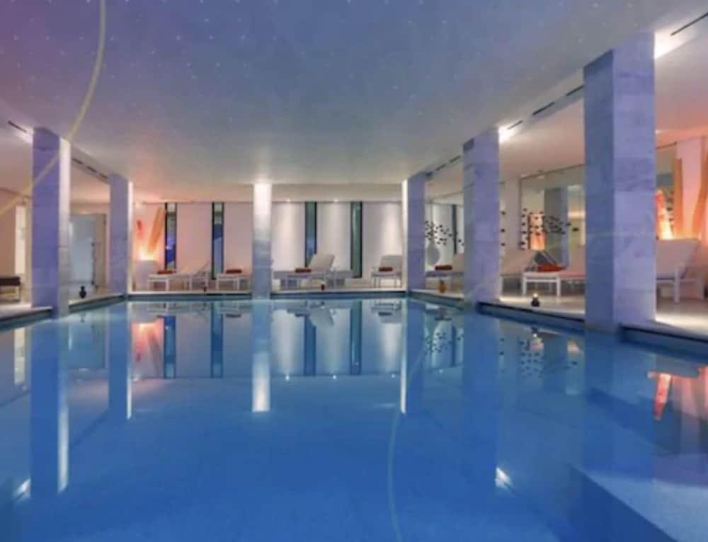 Cesar Resort & Spa Марракеш Экстерьер фото The pool at the Mandarin Oriental, Munich
