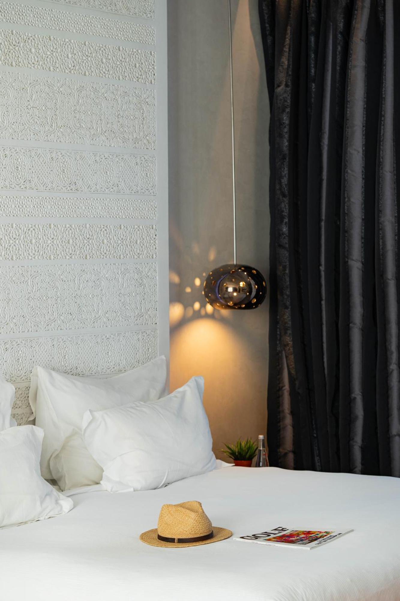 Cesar Resort & Spa Марракеш Экстерьер фото A pendant light